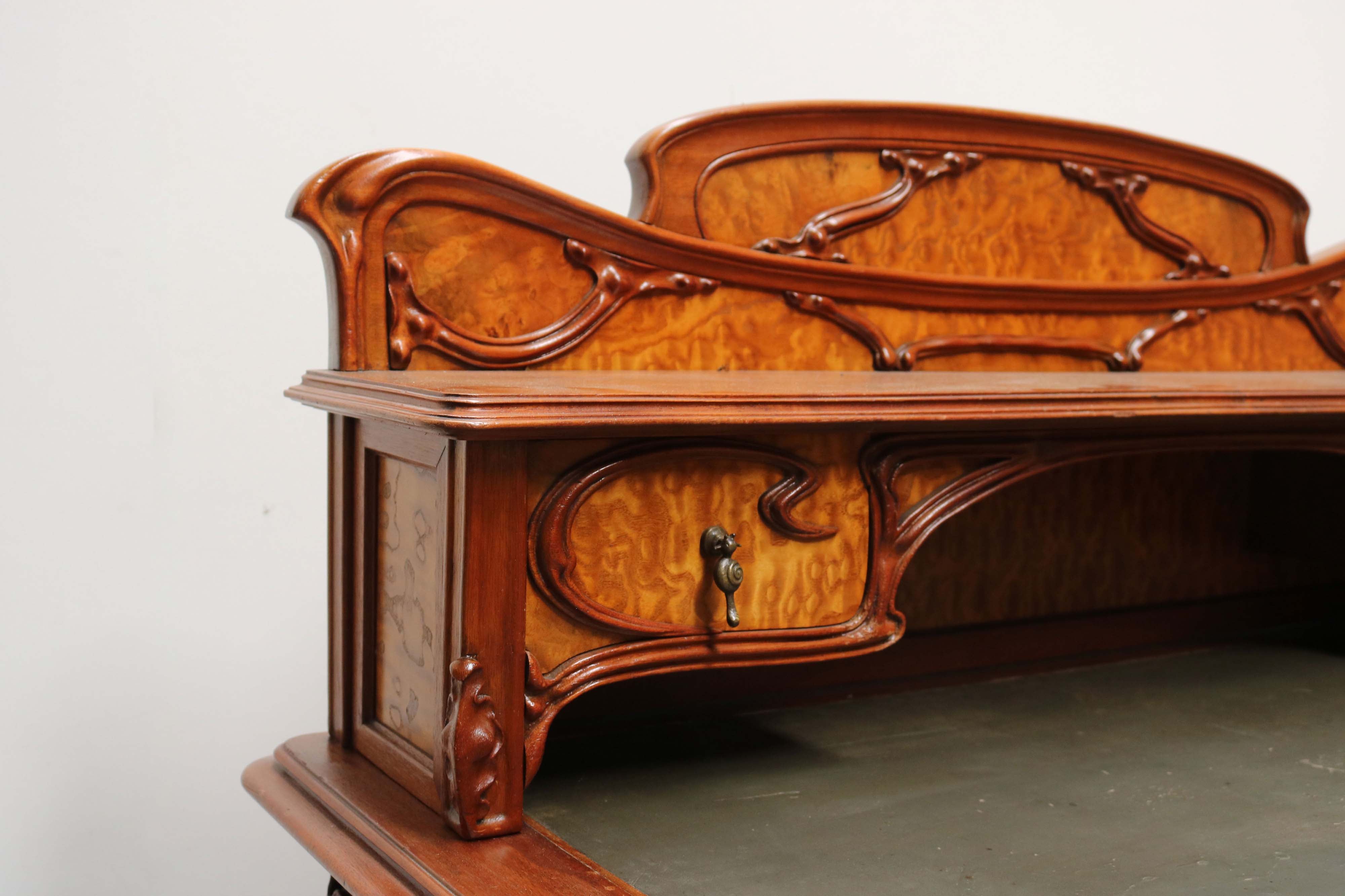 Exquisite French Art Nouveau Writing desk in Japanese Ash