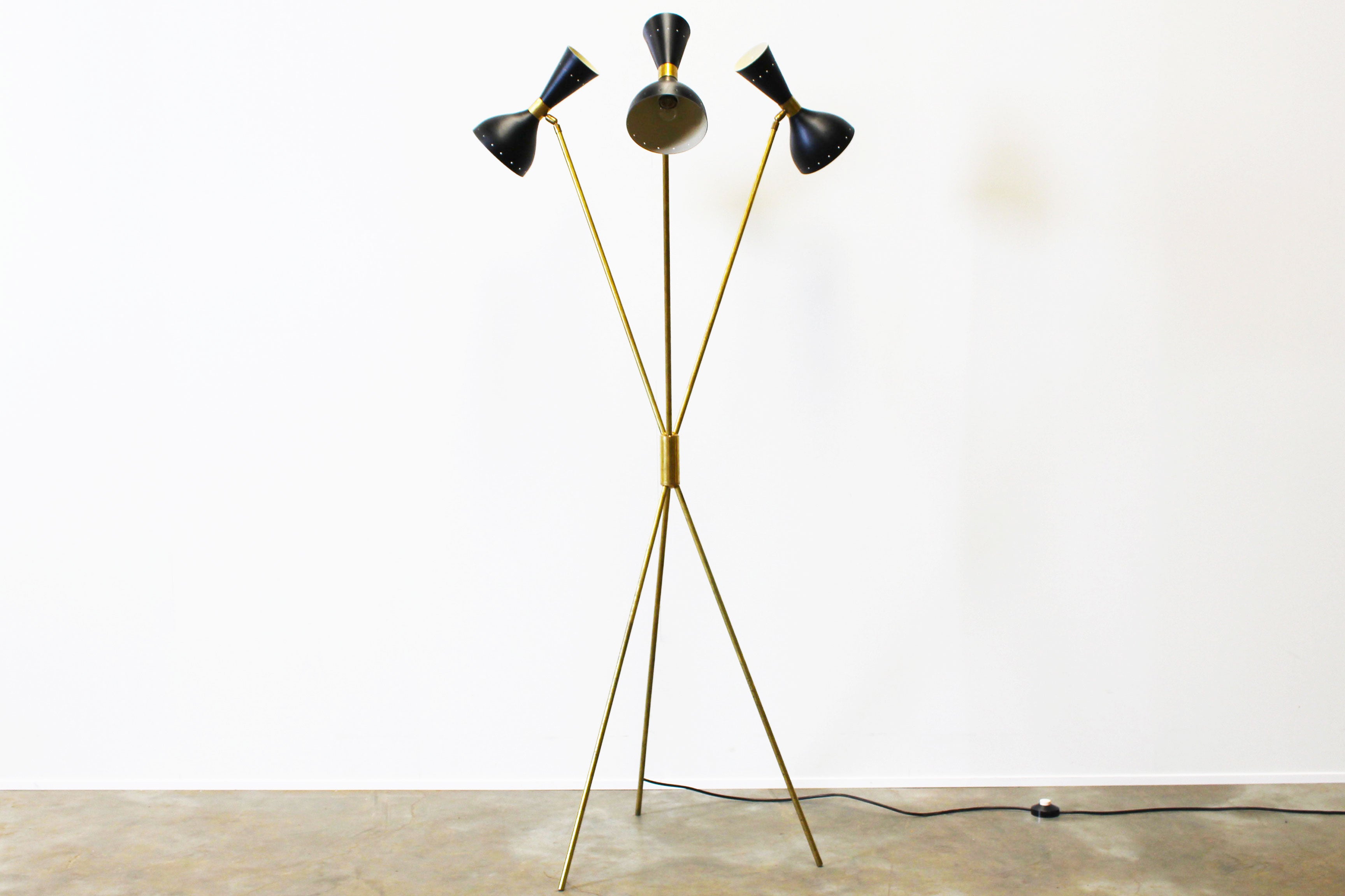 1 of 2 Italian minimalist Floor lamp attributed Stilnovo 1950